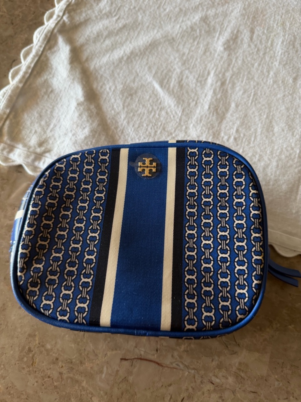 Tory Burch Blue Logo-Emblem Cosmetic bag pre onwed color